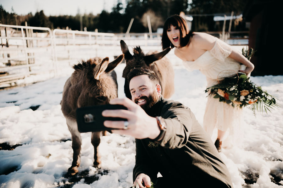 fun wedding photo on Vancouver Island, bouquet by Petal and Kettle florist in Parksville
