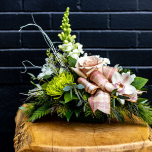 holiday floral centerpieces from Parksville Oceanside florist Petal and Kettle