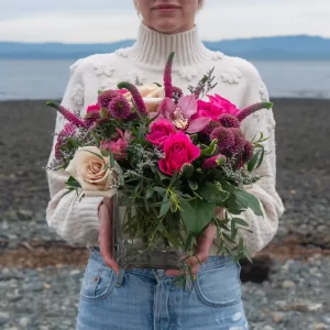 bouquet of flowers and roses for Valentine's Day, by Parksville Qualicum Beach florist Petal & Kettle